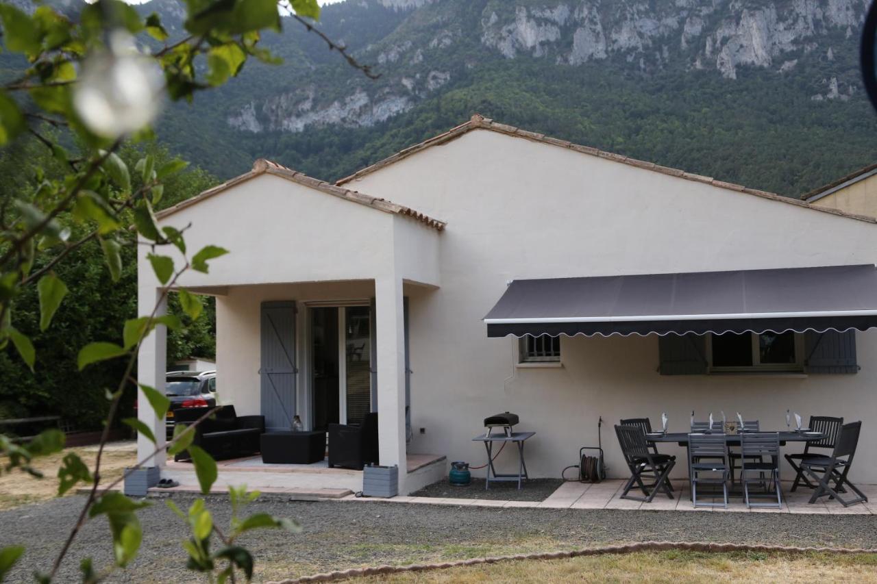 Private Riverside Villa With Breathtaking Views Axat Buitenkant foto